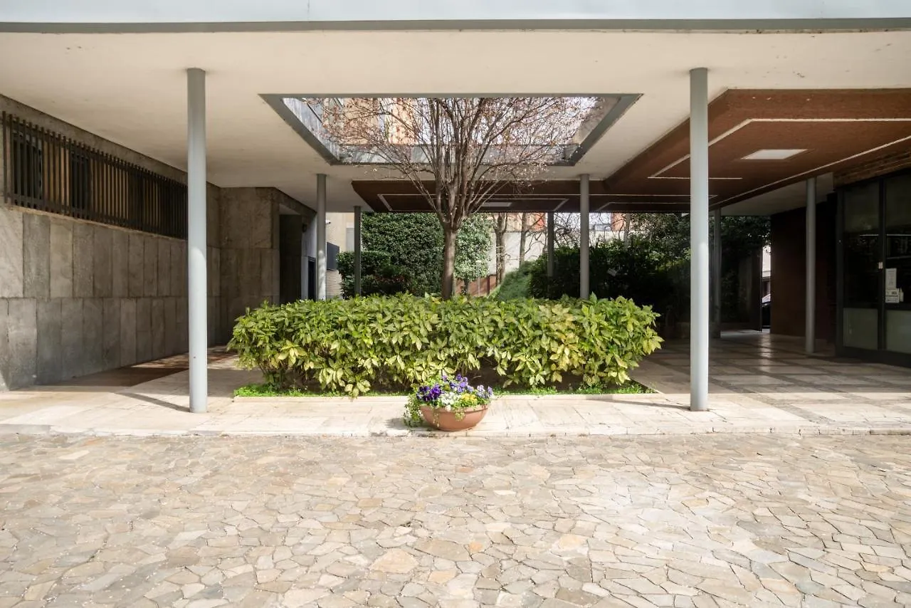 Apartamento Elegante Bilocale in Zona Tortona Milán Italia